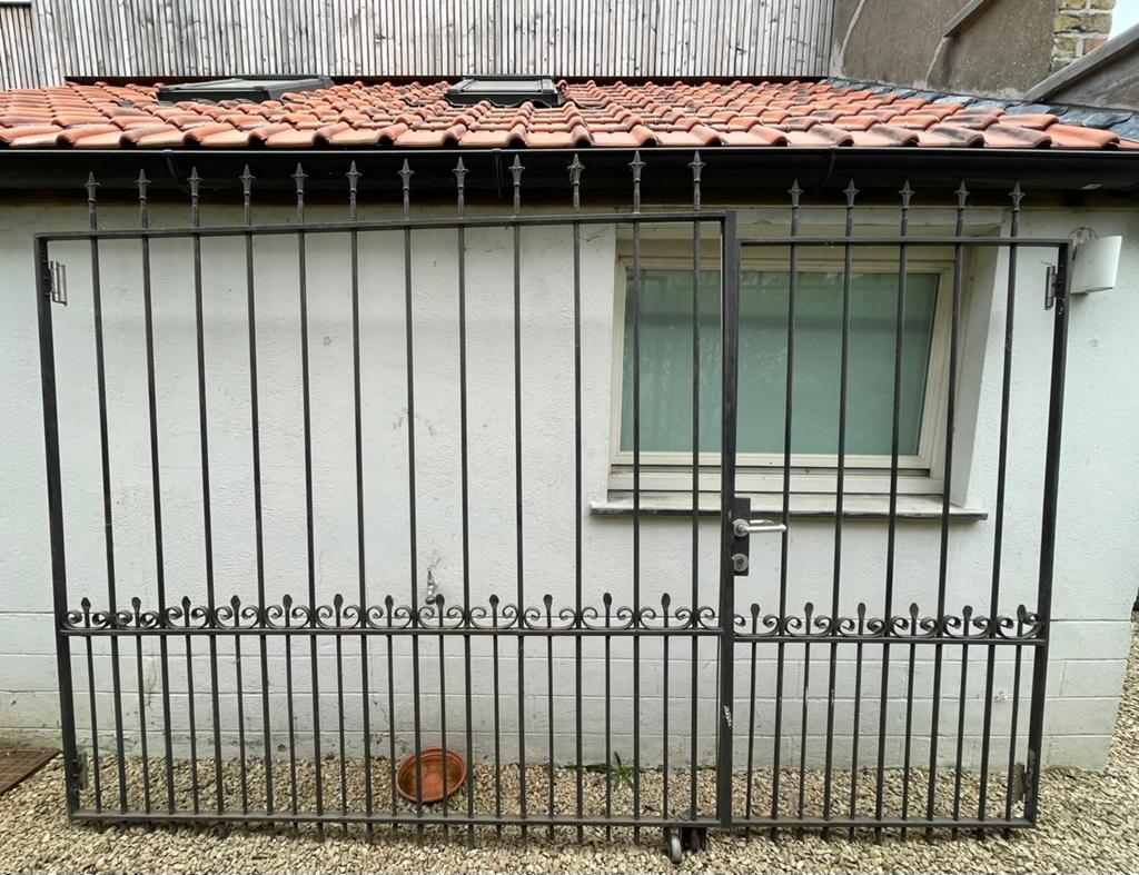 Tweedelige ijzeren poort, Tuin en Terras, Ophalen, Gebruikt, 200 cm of meer, 200 cm of meer