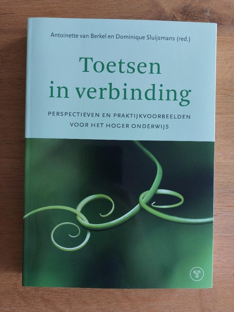Boek 'Toetsen in verbinding', Enlèvement, Gamma, Neuf, Enseignement supérieur