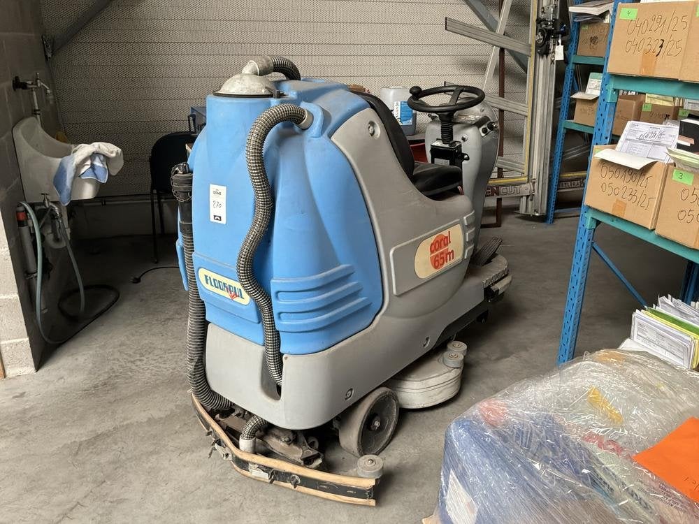 Fiorentini Coral 65 m : autolaveuse industrielle à conducte