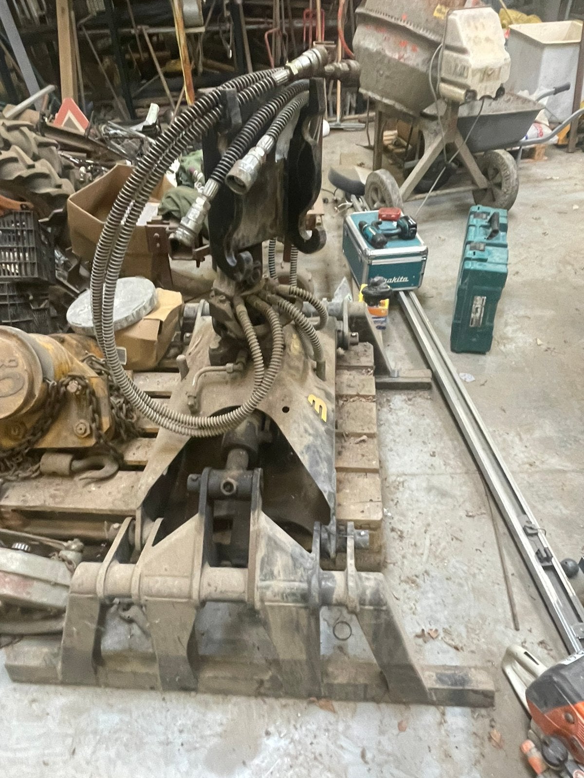 Hydraulische stenenklem voor graafmachine, Ophalen, Gebruikt