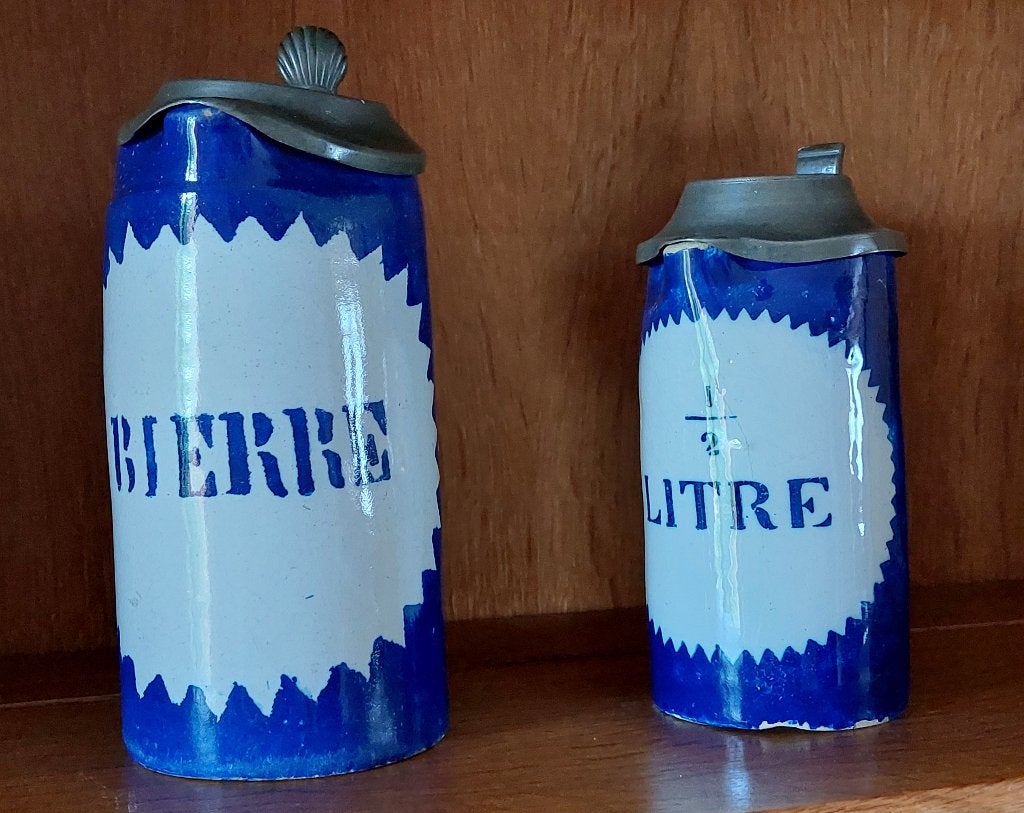 2 Antieke Brusselse bierpullen, Ophalen