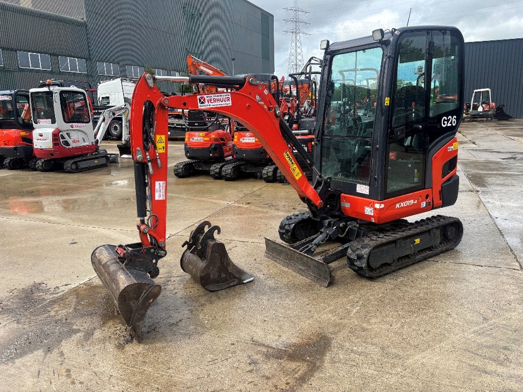 mini-pelle Kubota KX019-4 (697h), Articles professionnels, Machines & Construction | Grues & Excavatrices, Enlèvement, Excavatrice