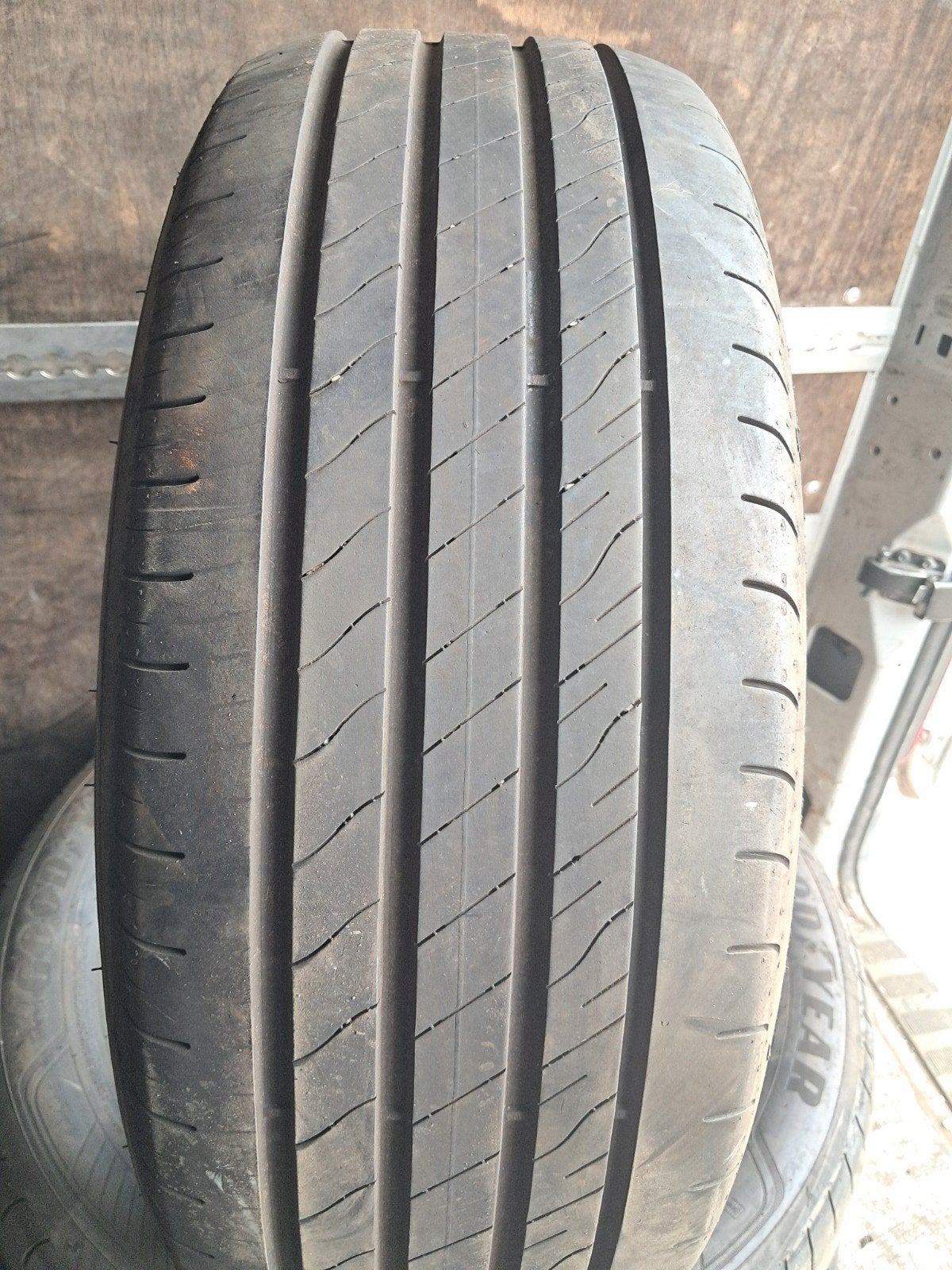 215/55/17 2155517 215/55r17 été Goodyear, Enlèvement