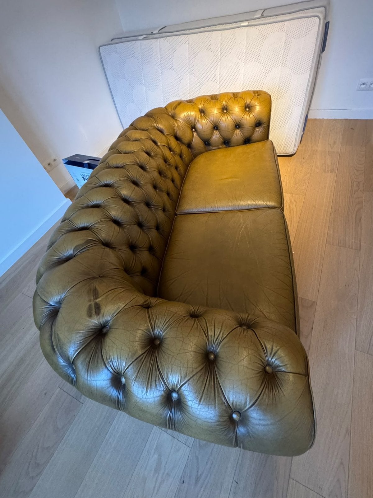 Chesterfield Gedelux, Ophalen, Gebruikt