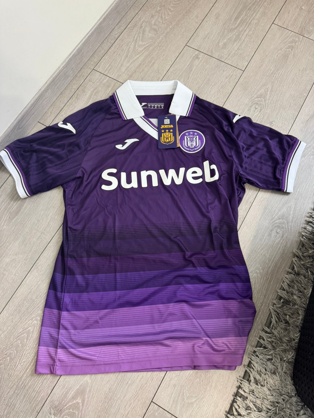 Maillot d Anderlecht hazard no 11 signé par hazard, Sports & Fitness, Enlèvement, Comme neuf, Maillot