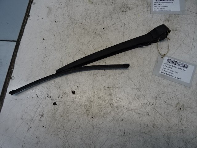 RUITENWISSERARM ACHTER Skoda Octavia Combi (5EAC), Gebruikt, Skoda