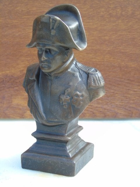 Buste van Napoleon in brons op een gesigneerde sokkel., Antiek en Kunst, Ophalen of Verzenden, Brons