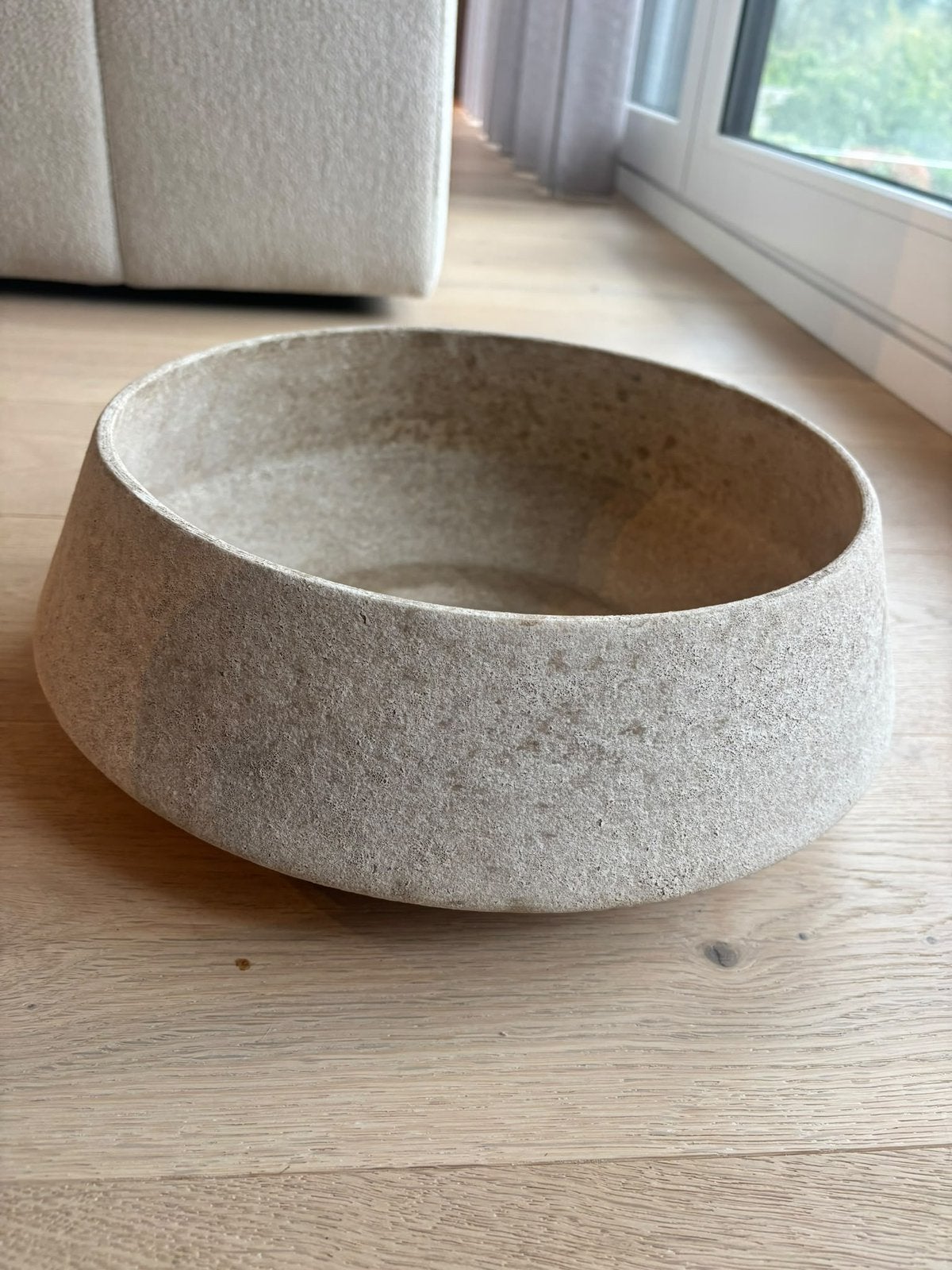 Te koop. Taupe schaal uit keramiek, Huis en Inrichting, Ophalen, Zo goed als nieuw, Schaal