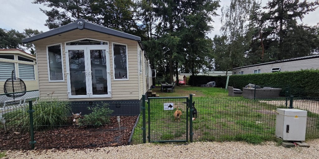 Stacaravan Breebos met 3 slaapkamers, Caravans en Kamperen, Tot en met 6