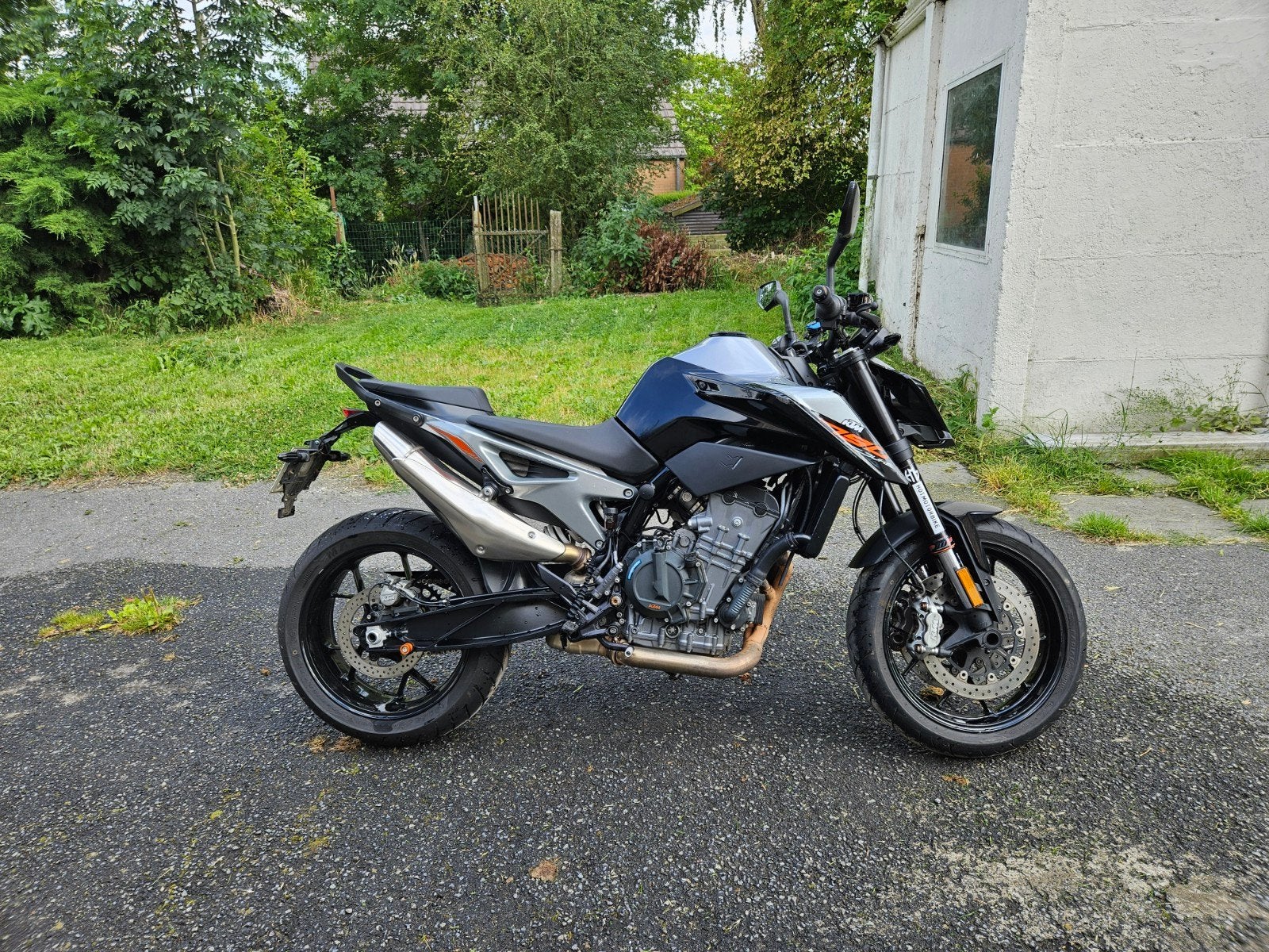 KTM Duke 790 - zwart - korte plaathouder, Motoren, Particulier