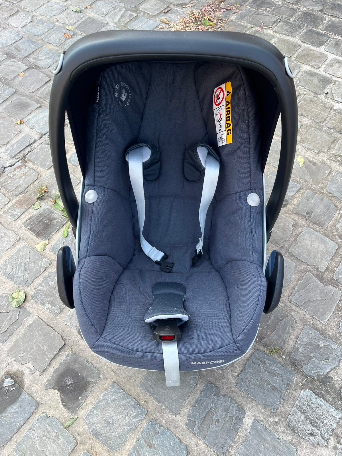 Maxi cosi pebbles pro i-size + regen&beschermhoes, Kinderen en Baby's, Ophalen, 0 t/m 13 kg, Maxi-Cosi, Gebruikt