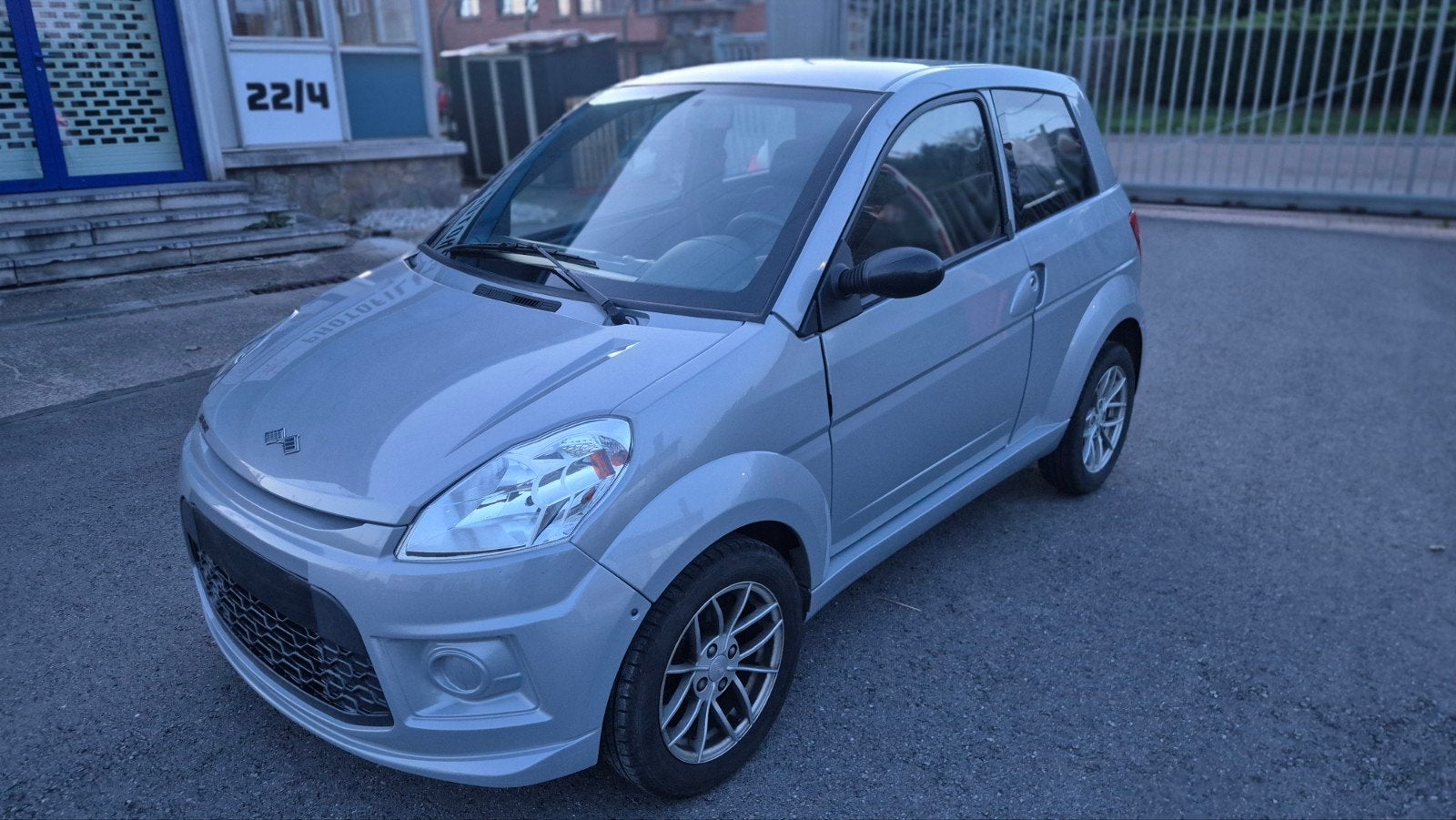 LIGIER IXO 0.5D KM 18000..BOITE AUTOMATIQUE 2015, Autos, Autos Autre, Entreprise, Achat, ABS, Airbags, Ordinateur de bord, Vitres électriques
