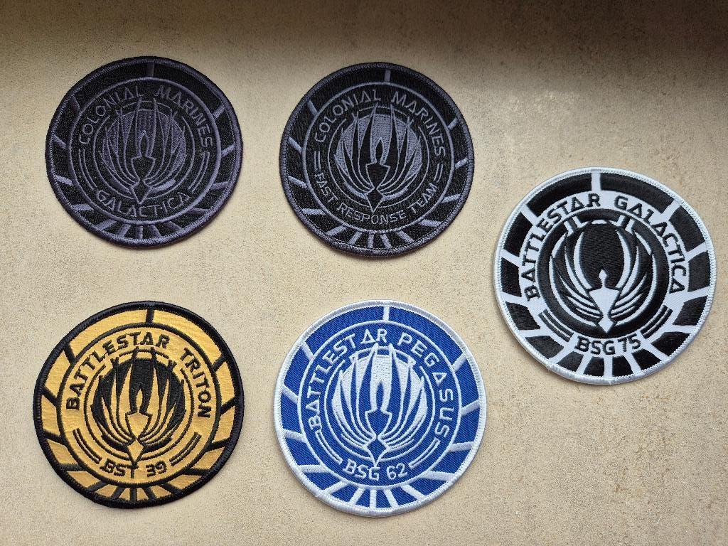 Battlestar Galactica opstrijkpatches., Envoi, Neuf