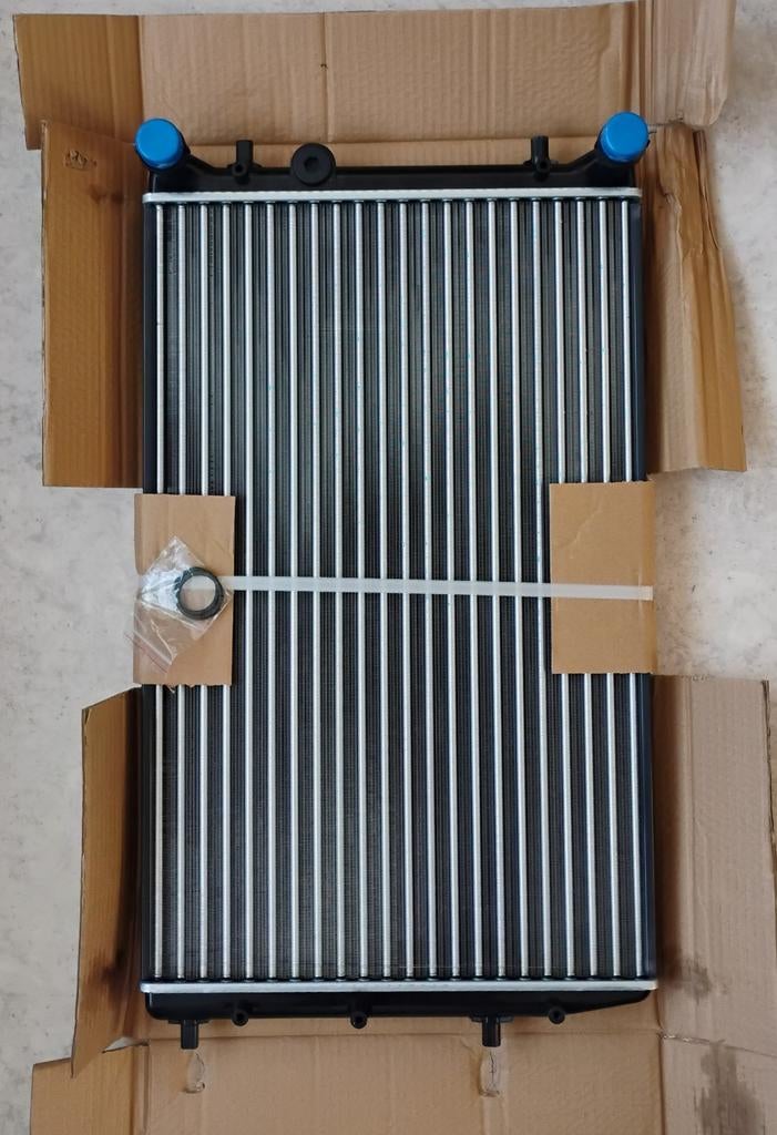 Radiateur moteur VW POLO Neuve, Enlèvement