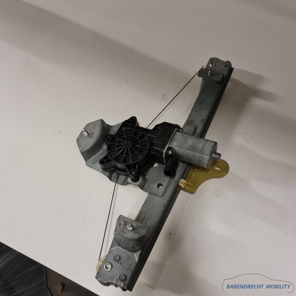 Renault Clio IV raam mechanisme motor ruit mechaniek rechts, Renault Group, Gebruikt, Contact.group@renault.com, Renault