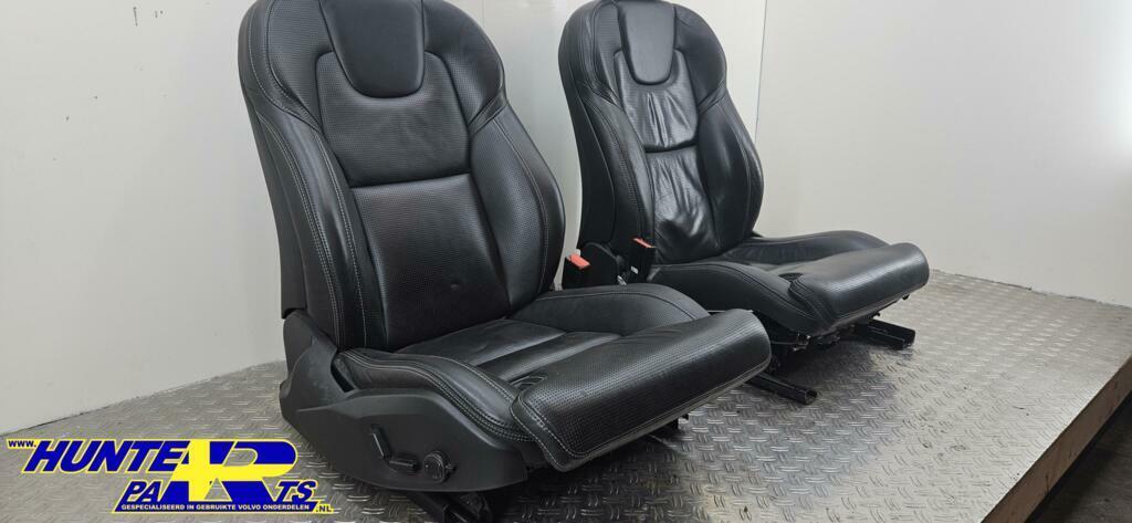 Bekledingset zwart leder Volvo V90 Inscription ('16-'22), Auto-onderdelen, Interieur en Bekleding, Gebruikt, Ophalen of Verzenden