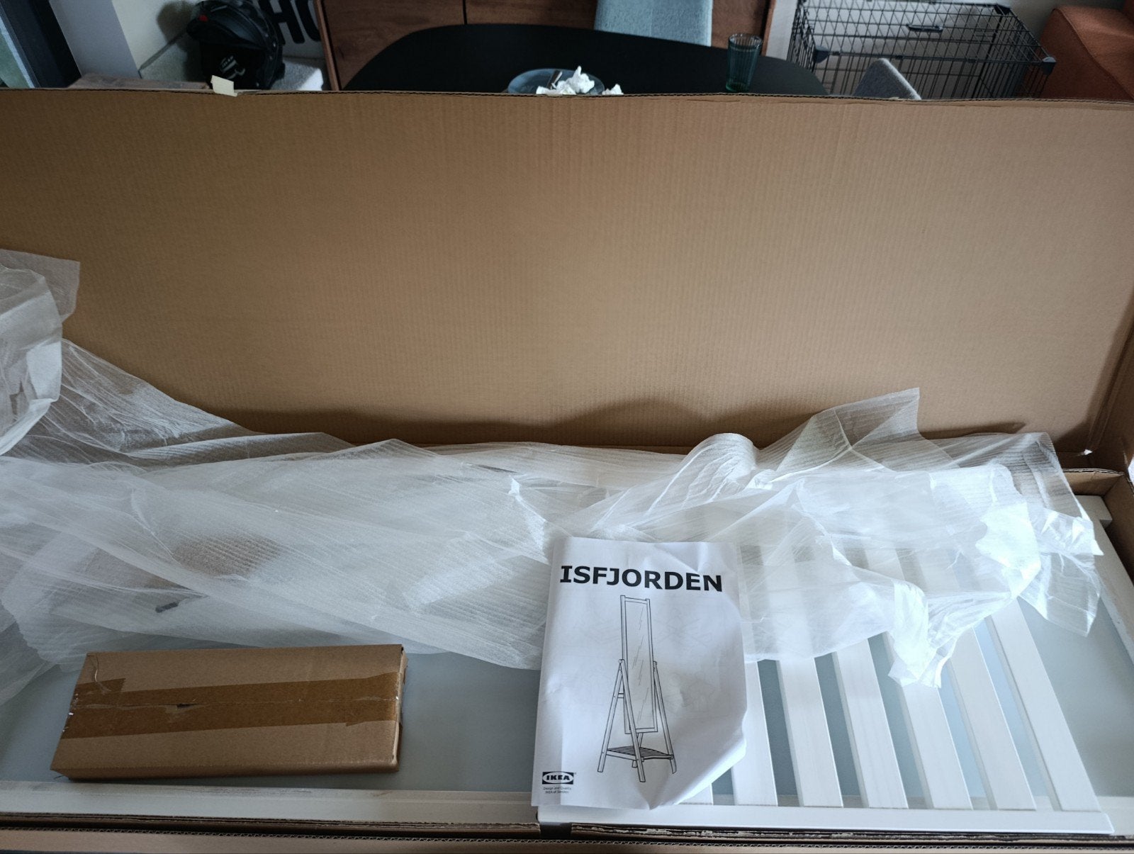 Spiegel ikea, Enlèvement