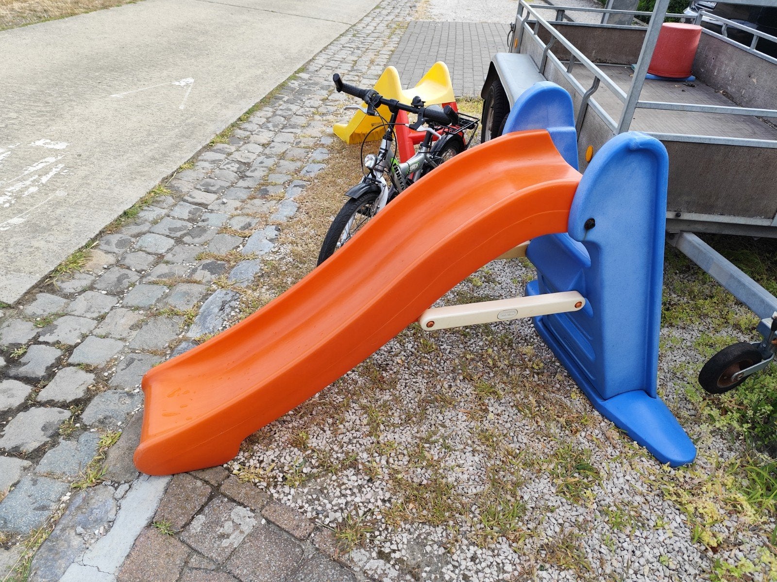 Glijbaan voor kleuters, Ophalen, Glijbaan