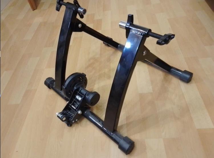 Home-trainer vélo, support pour votre vélo, Sports & Fitness, Enlèvement, Comme neuf
