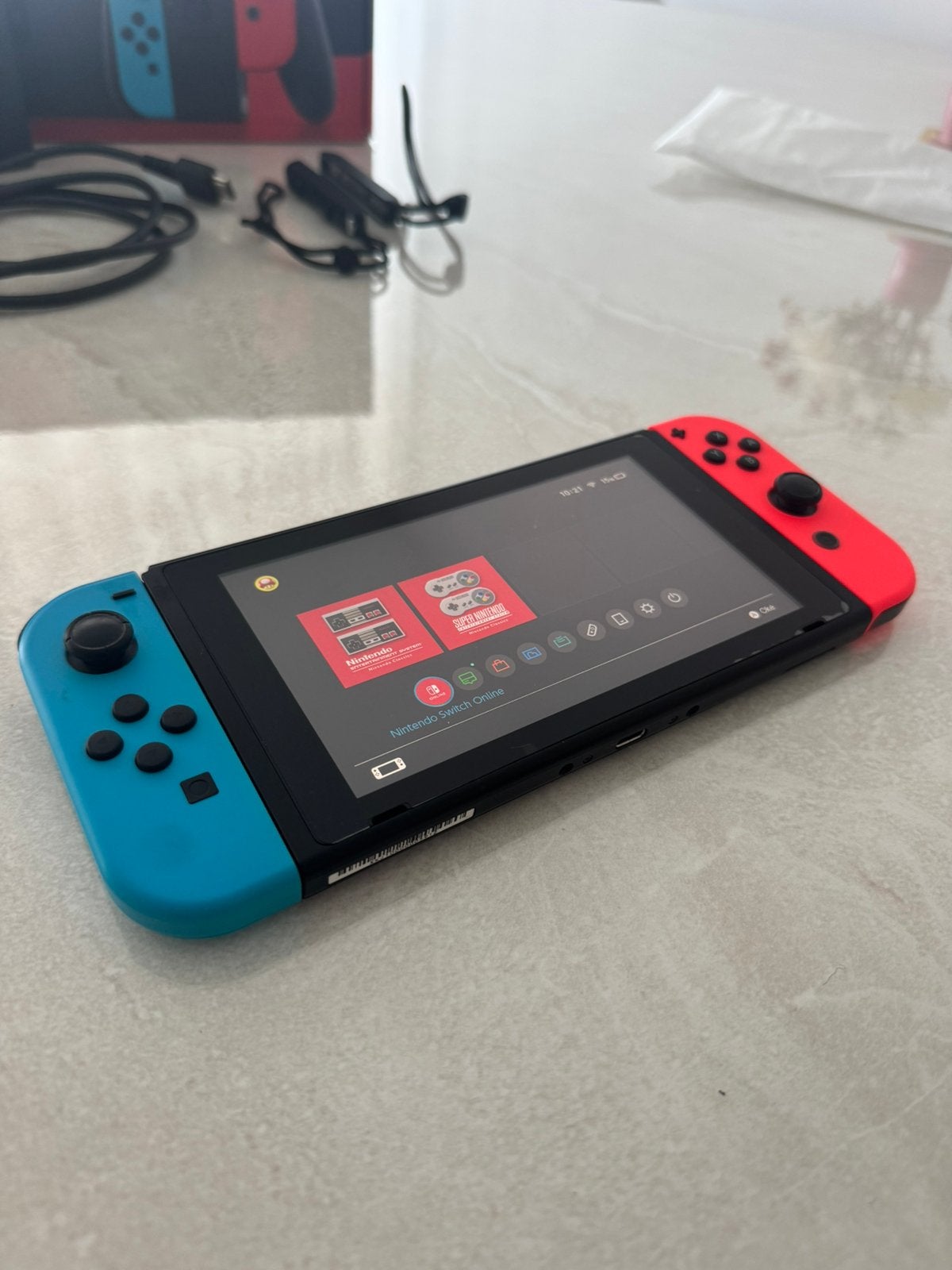 Nintendo switch + GTA Trilogy game, Enlèvement ou Envoi, Comme neuf, Switch Original, Avec jeux