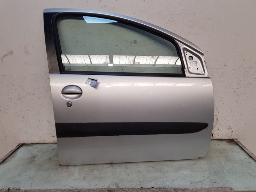 PORTIER RECHTS VOOR Toyota Aygo (B10) (|670010H010|), Gebruikt, Voor, Toyota, Deur