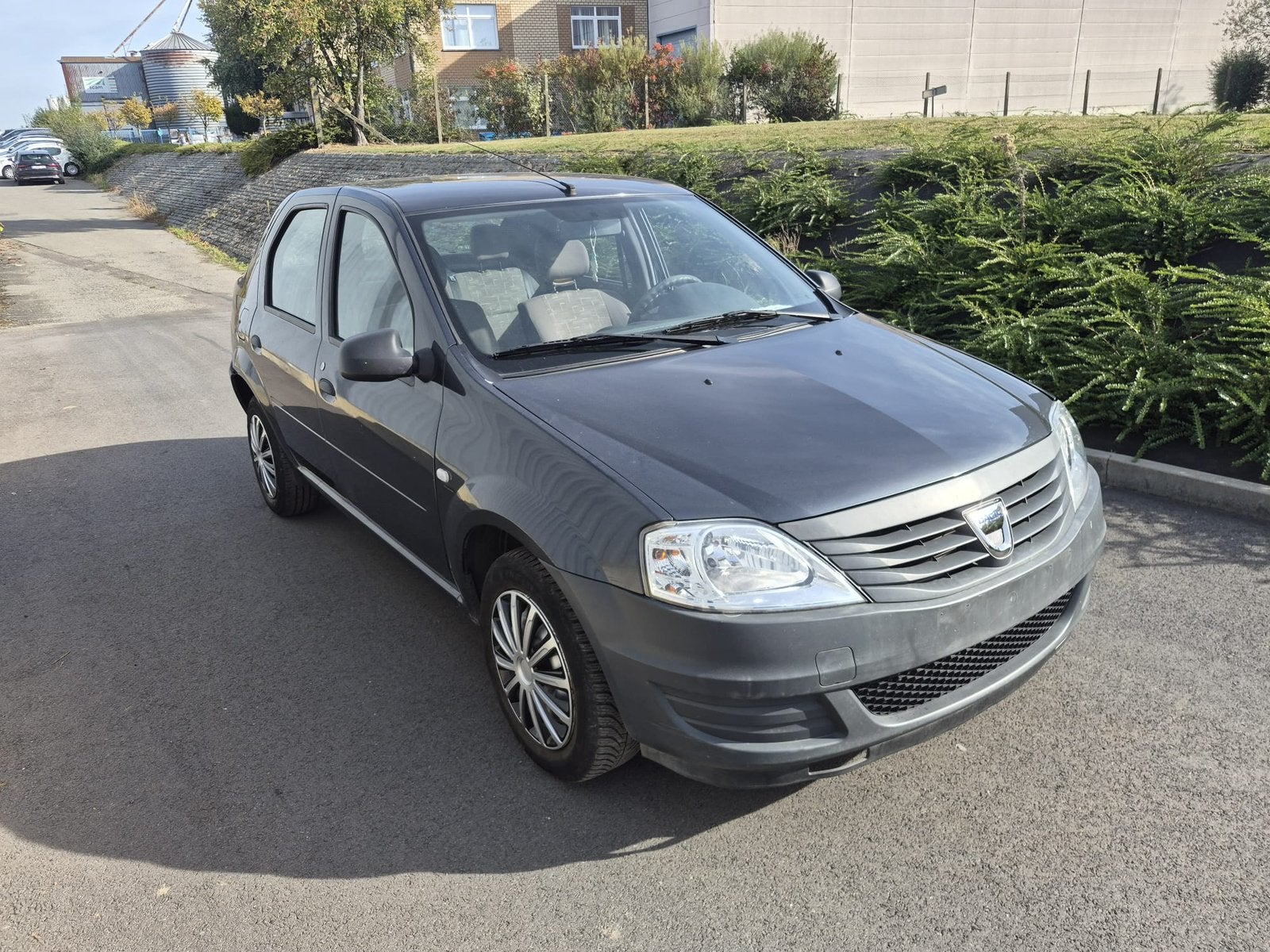 Dacia, logan 1,2 essence euro5 controle et Garantie, Autos, Euro 5, 4 portes, Entreprise, Boîte manuelle
