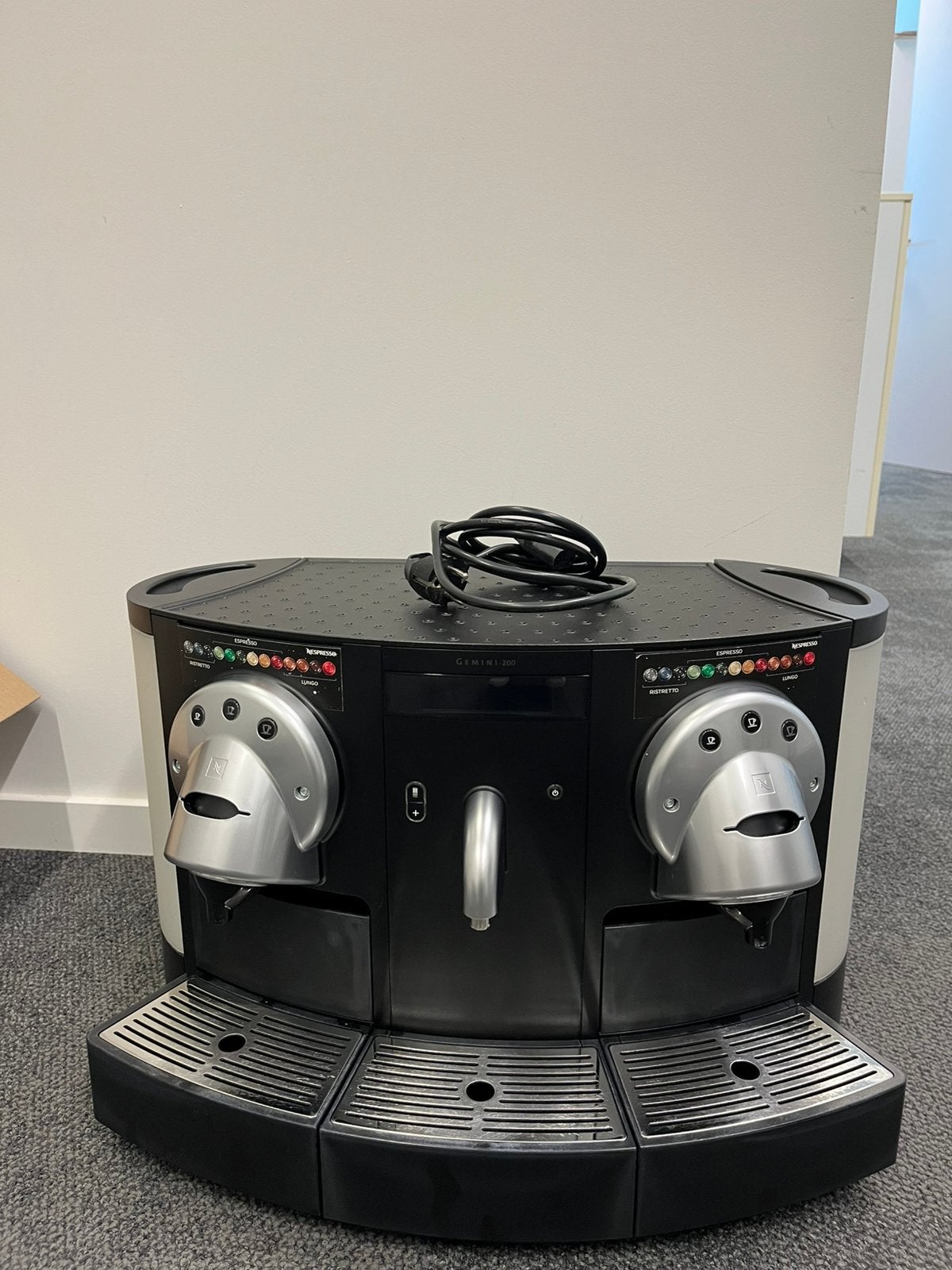 Nespresso Professional koffiemachine (Type 733 / CS203), Electroménager, Cafetières, Enlèvement, Utilisé, Cafetière