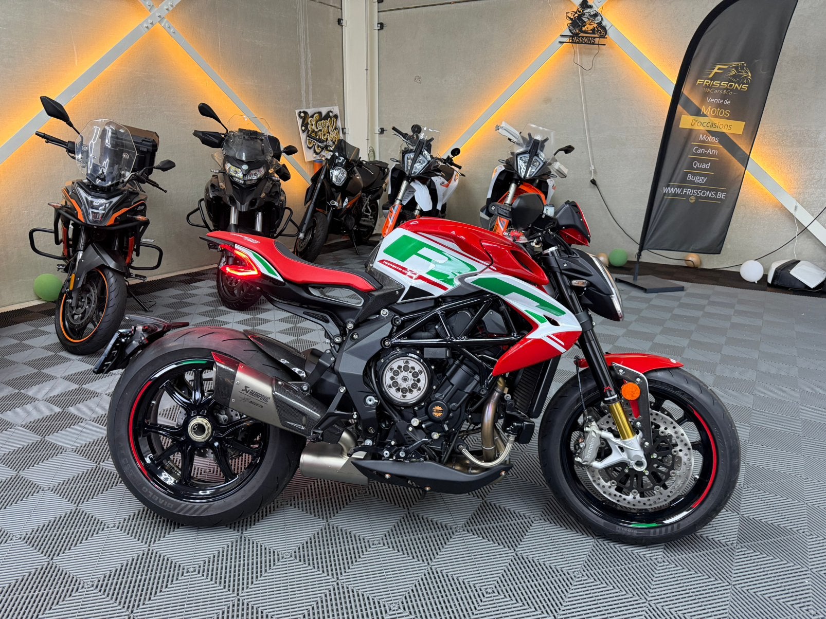 MV Agusta Dragster RC SCS Nieuw Nooit geregistreerd, B, Nieuw, Motorrijbewijs A, Bedrijf