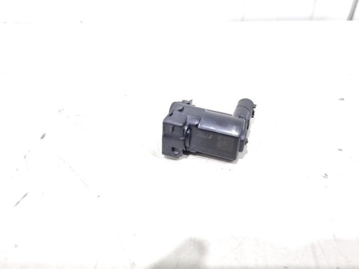 Moteur de verrouillage clapet réservoir d'un Hyundai I20, -, 3 mois de garantie, Utilisé, Hyundai