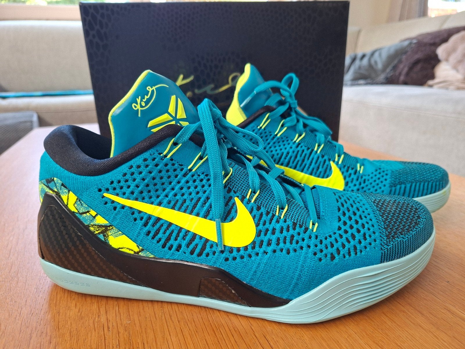 Kobe IX Elite Low Protro - Basketbalschoenen mt. 45.5
Basket, Sport en Fitness, Ophalen, Zo goed als nieuw, Schoenen
