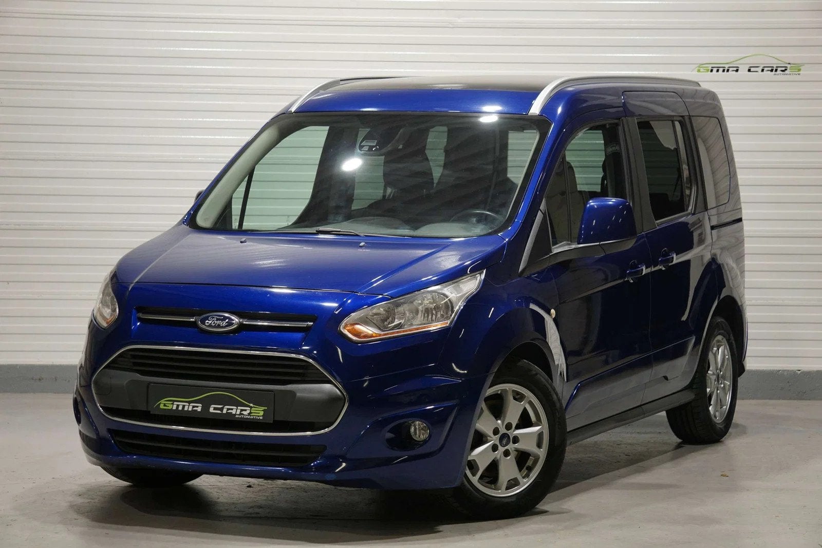 Ford Tourneo Connect 1.0 EcoBoost Titanium-Pano-Navi-Cam-Cru, Auto's, Euro 5, Stof, Gebruikt, 129 g/km