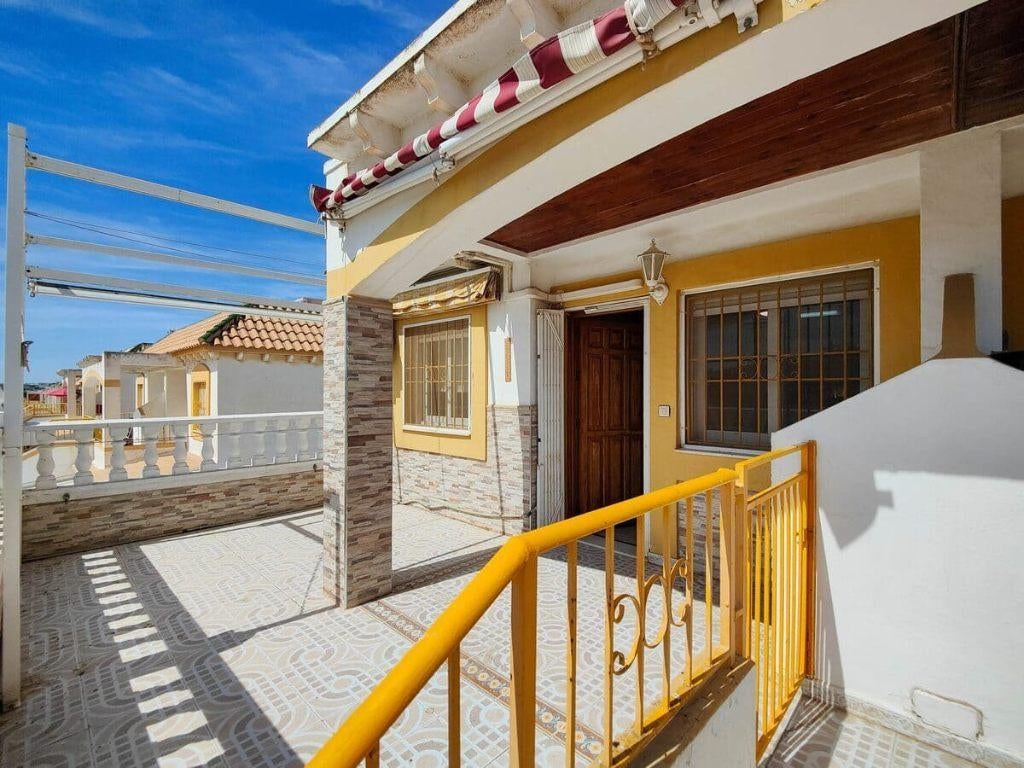 Bovenwoning bij de Carrefour in Torrevieja., Immo, Buitenland, Spanje, Appartement, Stad