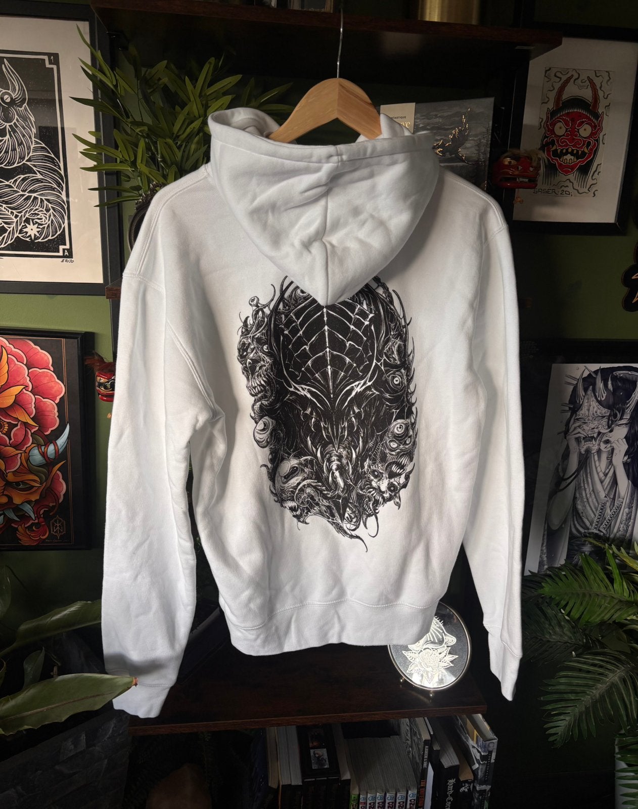 Pull capuche blanc Berserk Tattoo, anime, gamer, streetwear, Enlèvement ou Envoi, Neuf, Taille 36 (S), Blanc