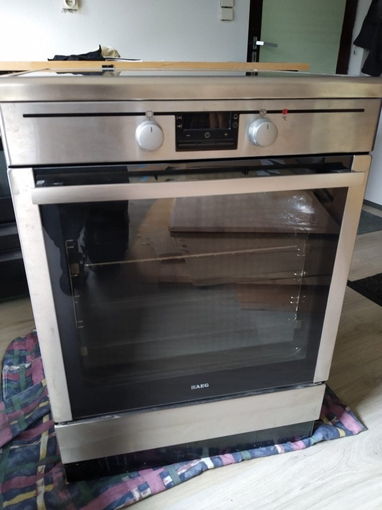 fornuis met inductie kookplaat, Elektronische apparatuur, Gebruikt, Tussenbouw, 4 kookzones, Inductie
