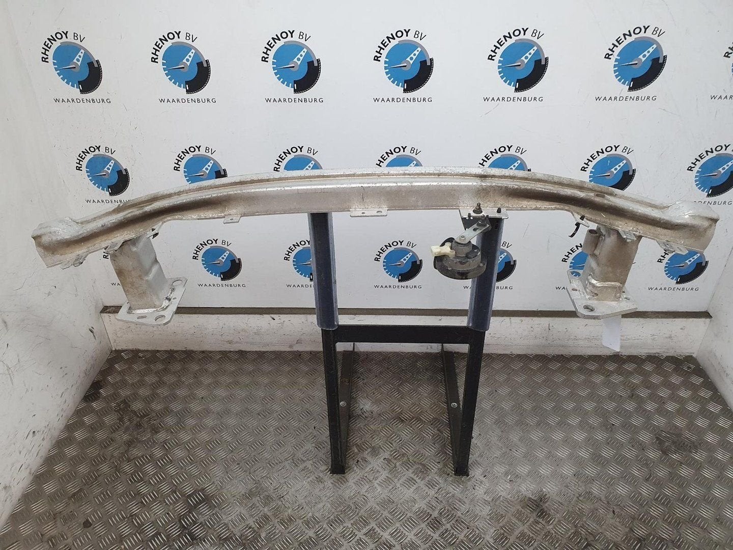 RENAULT SCENIC VOORBUMPER BALK 2009, Ophalen of Verzenden, Gebruikt, ARN erkend