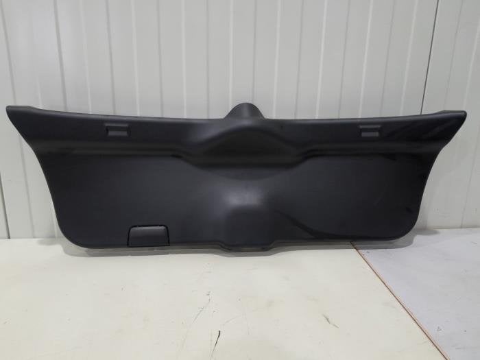 Bekleding Achterklep van een Suzuki Baleno, Gebruikt, -, -, Ophalen of Verzenden
