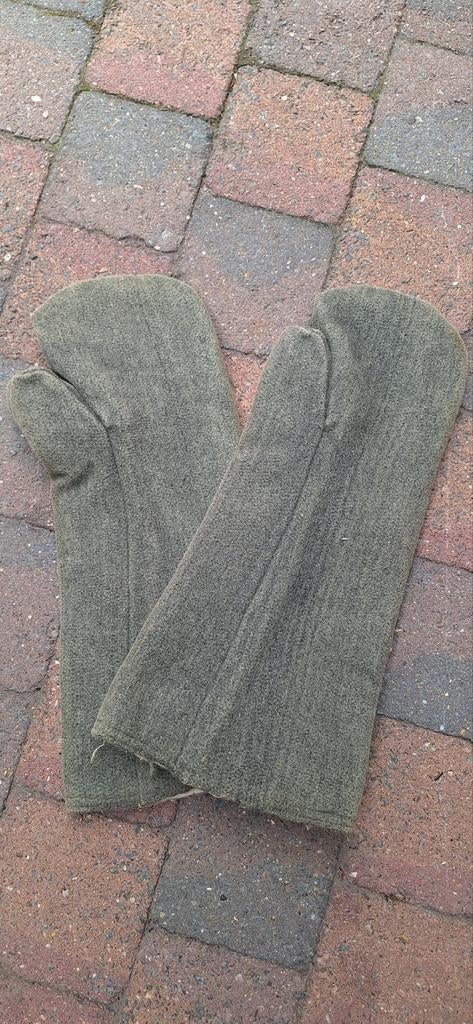 WH winterhandschoenen, Ophalen
