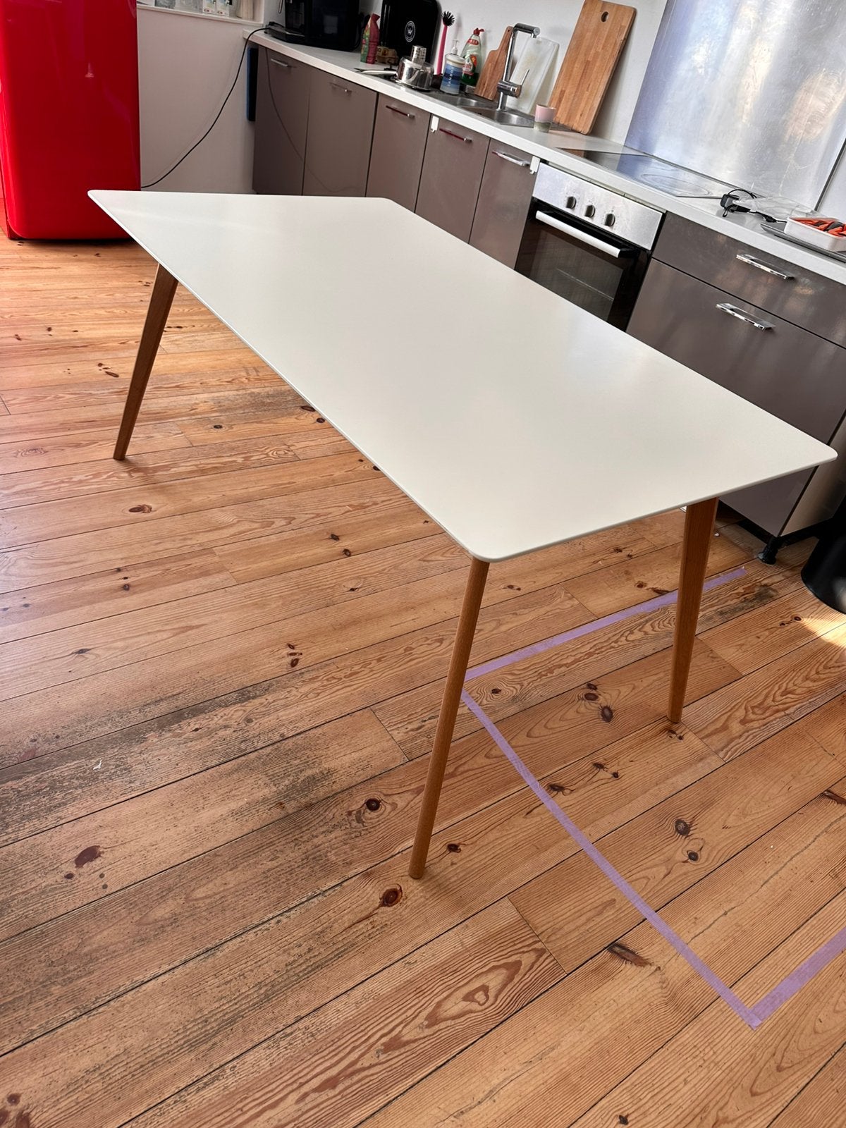 Table DESIGN en bois blanc 160 X 90 cm, Maison & Meubles, 150 à 200 cm, Cinq personnes ou plus, Comme neuf, Contemporain