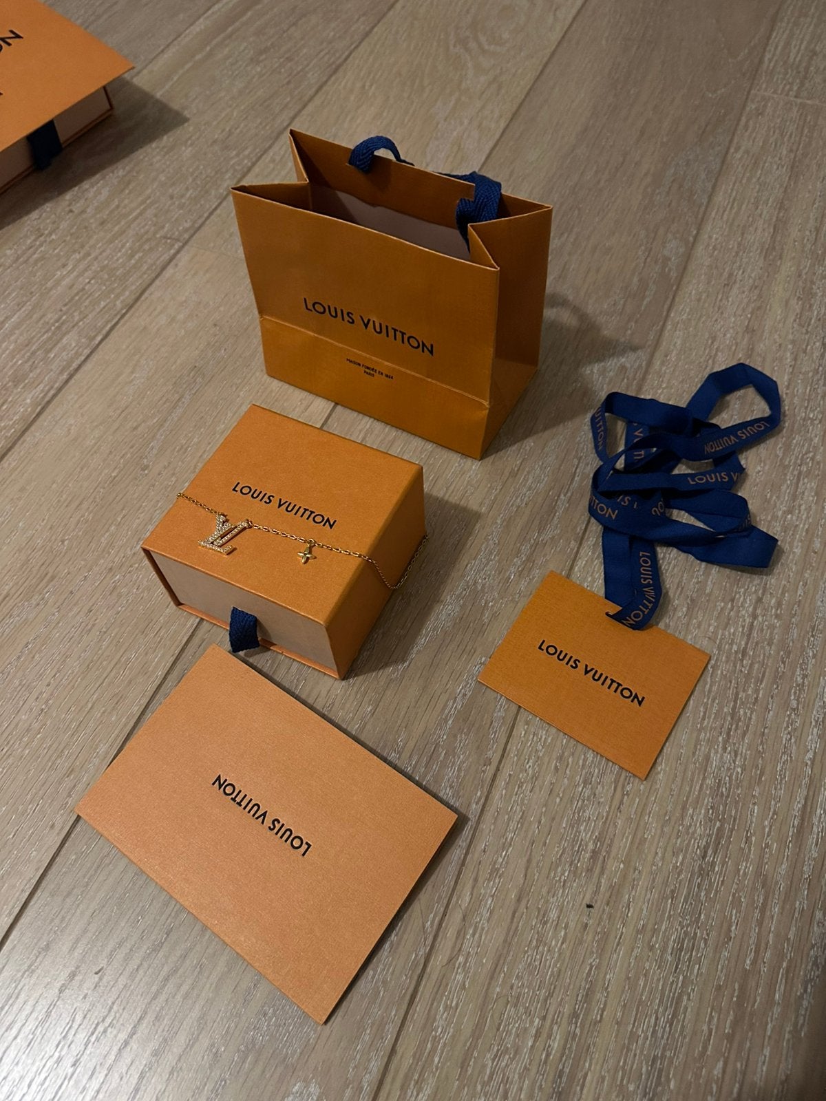 LV iconische ketting M00596 NIEUW!, Ophalen, Zo goed als nieuw