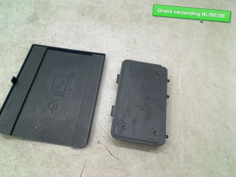 CHARGEUR DE TELEPHONE A INDUCTION (5NA980611A), Autos : Pièces & Accessoires, Volkswagen AG, Utilisé, Kundenbetreuung@volkswagen.de