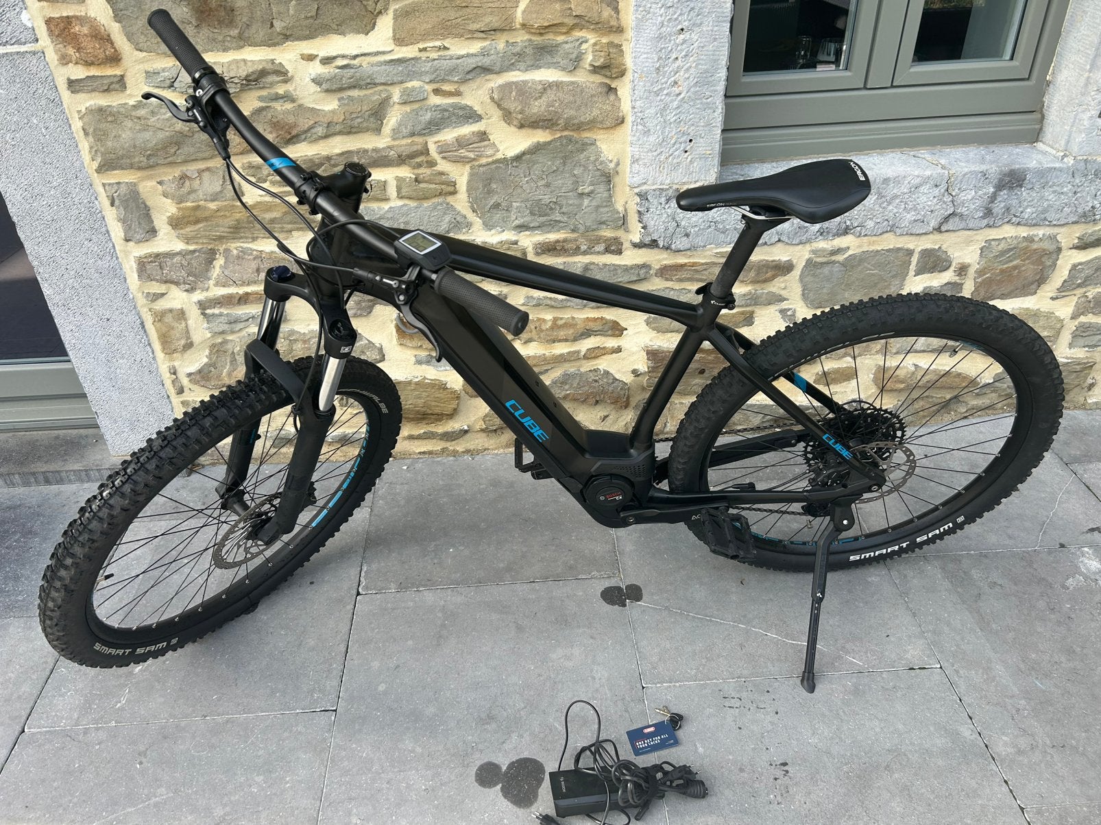 Cube elektrische mountainbike, Fietsen en Brommers, Ophalen, Zo goed als nieuw