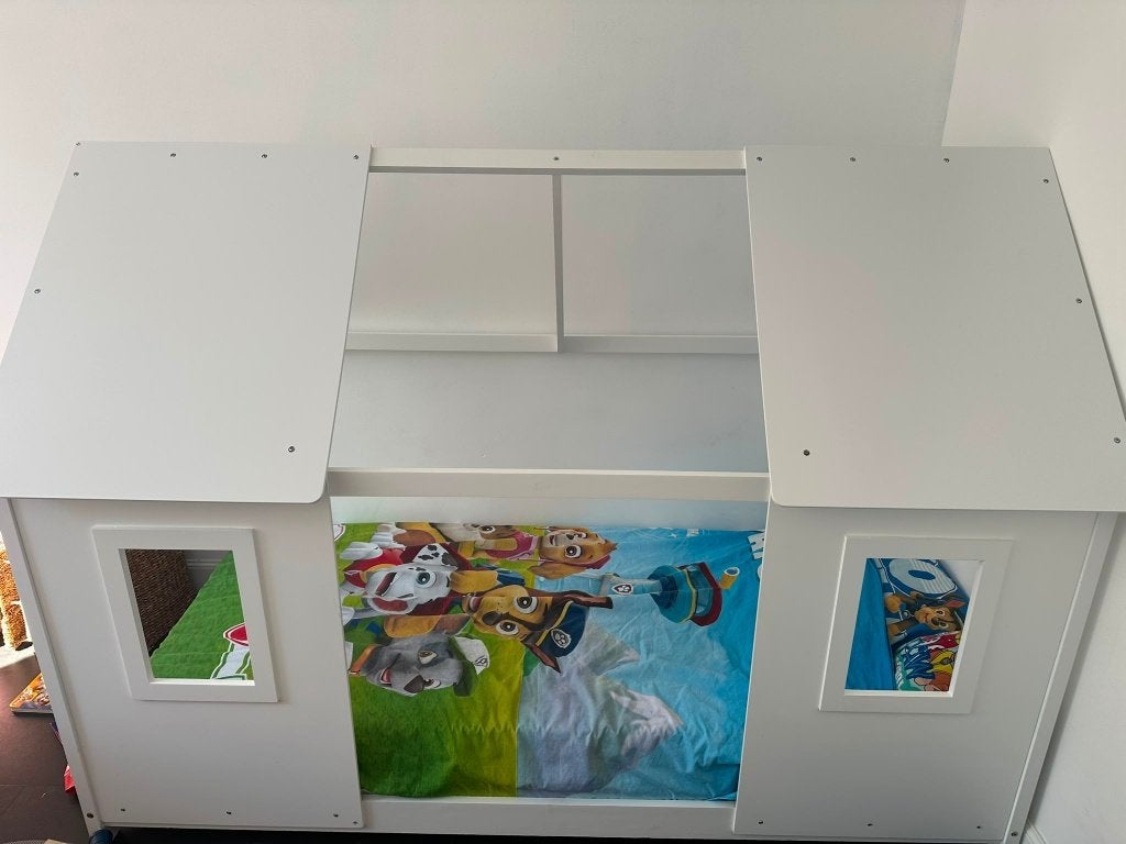 Lit cabane avec fenêtre pour enfant 90 x 190, Enlèvement, Comme neuf