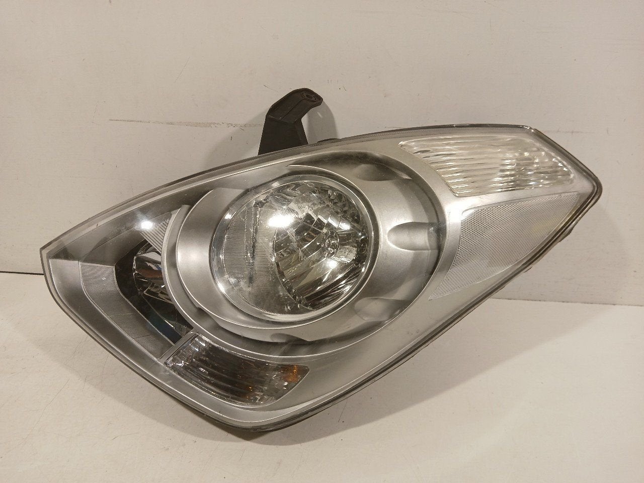 Koplamp links Hyundai H 300, Onderdelen@venauto.nl, Van der Ven Autorecycling B.V., Gebruikt, Ettenseweg 76, 4706 PB Roosendaal, The Netherlands
