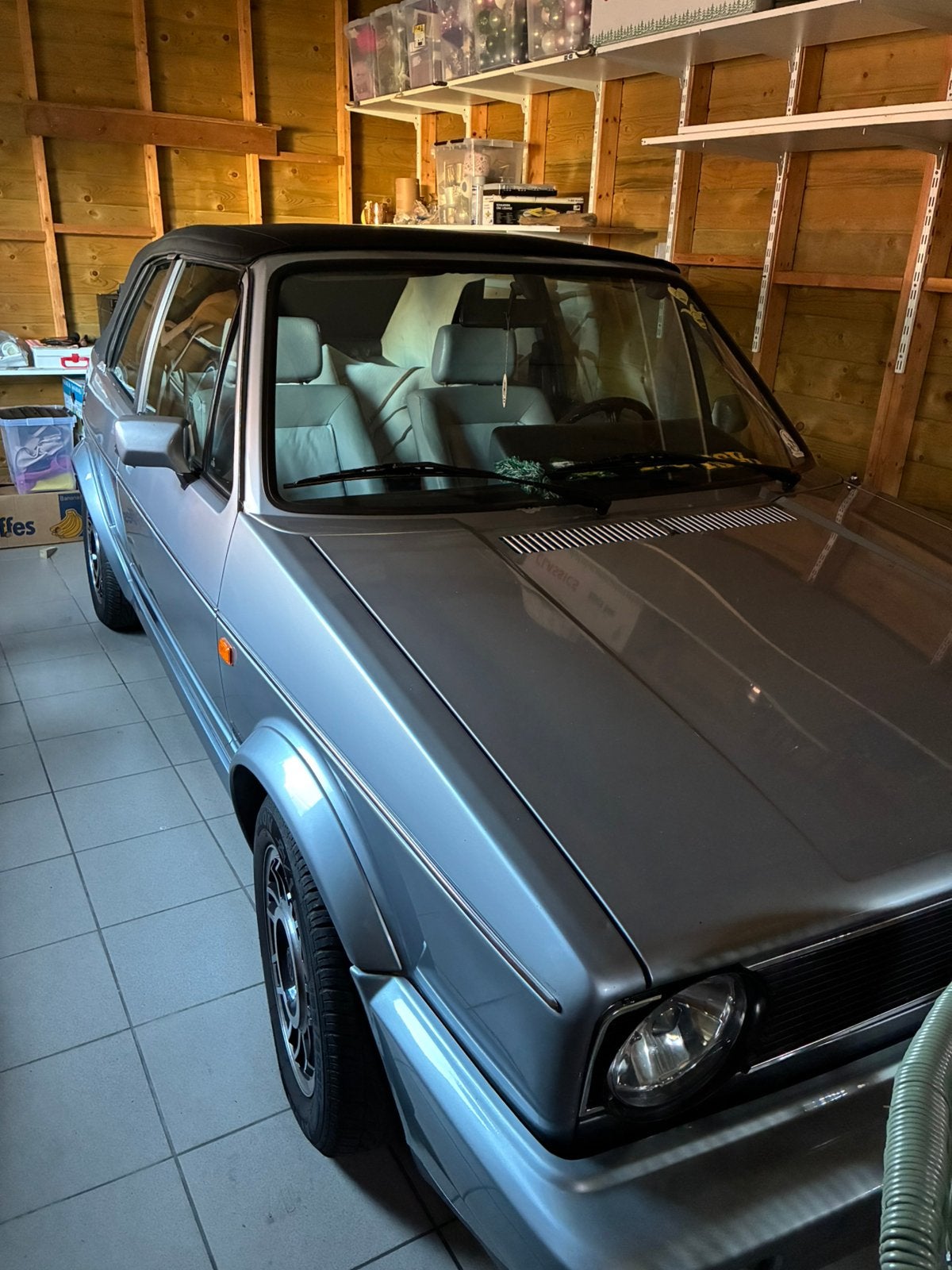 volkswagen golf 1 cabrio, Autos, Cuir, Argent ou Gris, Achat, Toit ouvrant