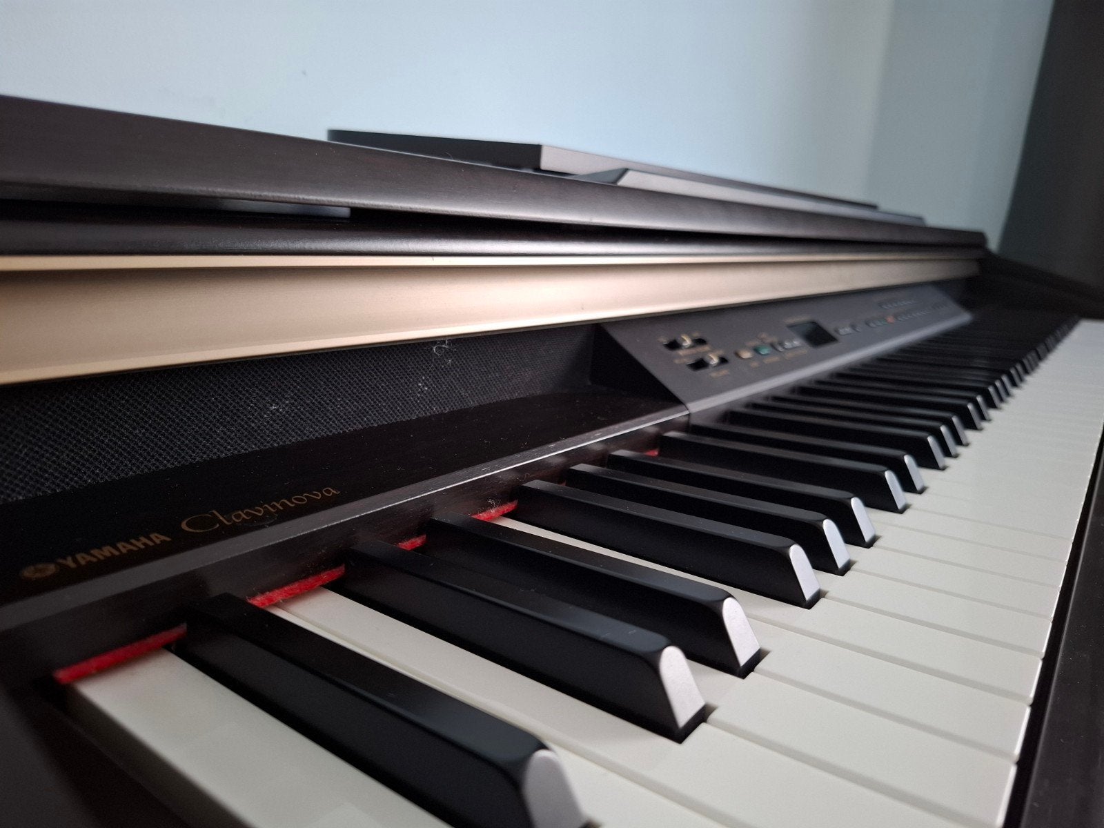 Yamaha Clavinova te koop !herstelling aan/uitknop nodig!, Muziek en Instrumenten, Ophalen