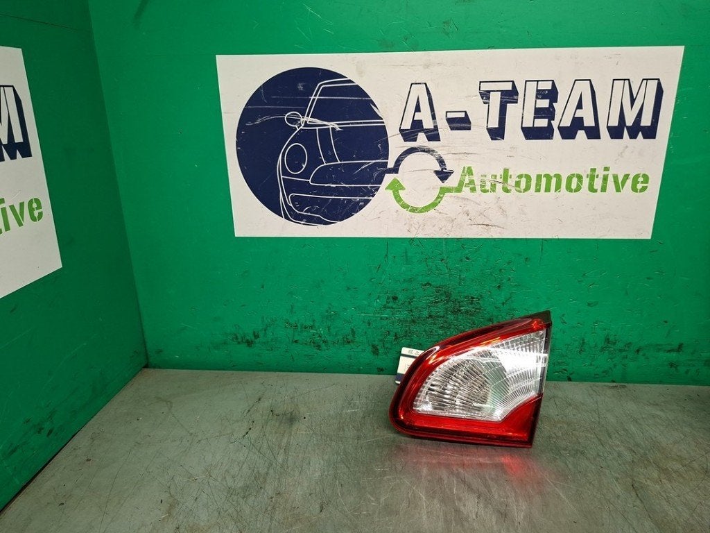 FEU ARRIÈRE DROIT Qashqai (J10) (|26550BR01A|89503209|), Autos : Pièces & Accessoires, Utilisé, Nissan