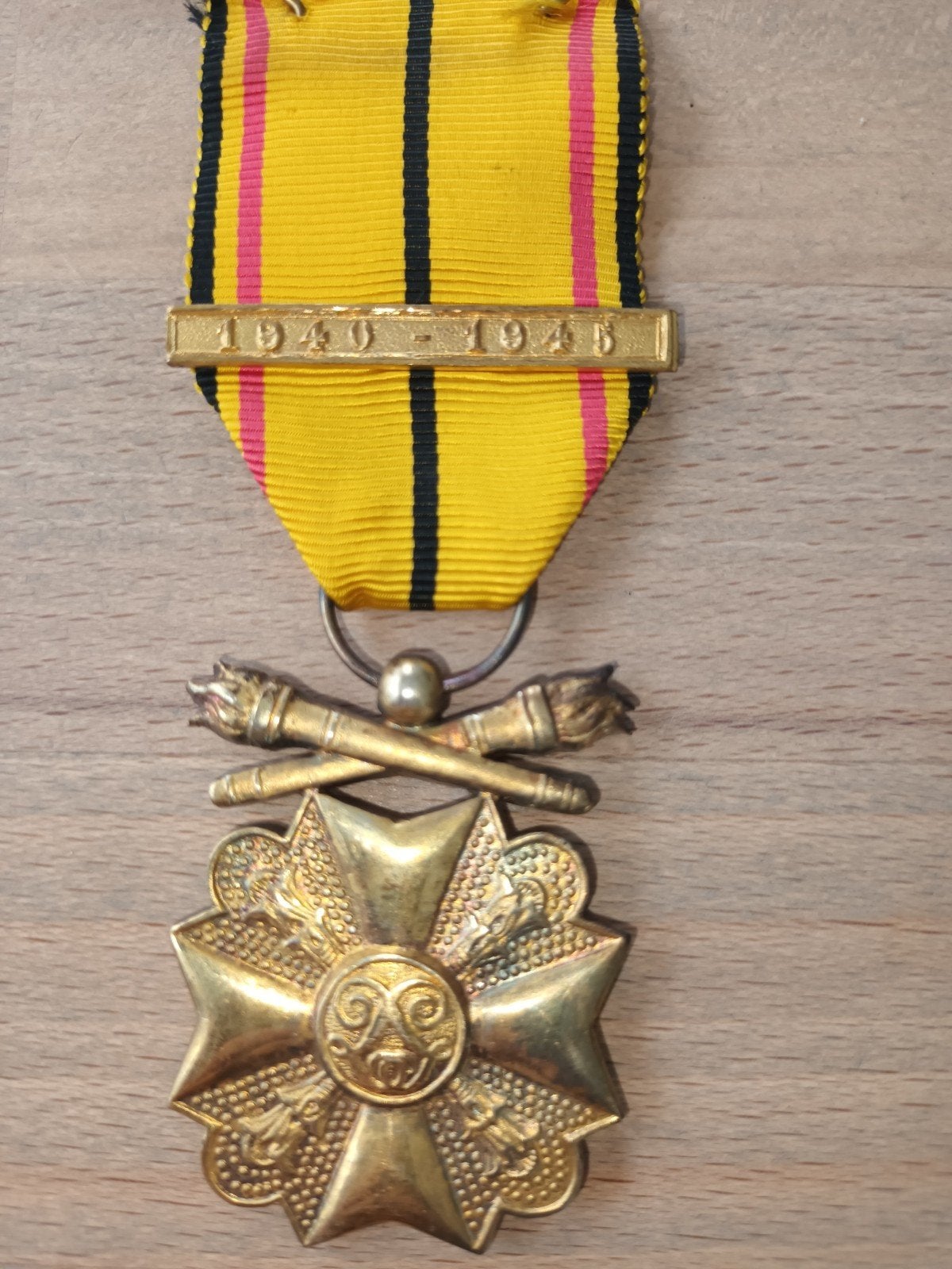 Medaille voor burgers 1940 1945 moedige dienstverlening, Ophalen