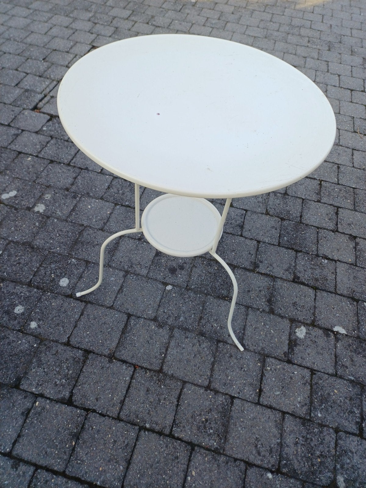 Rond metalen wit tafeltje GRATIS, Tuin en Terras, Tuintafels, Ophalen, Gebruikt, Rond, Metaal