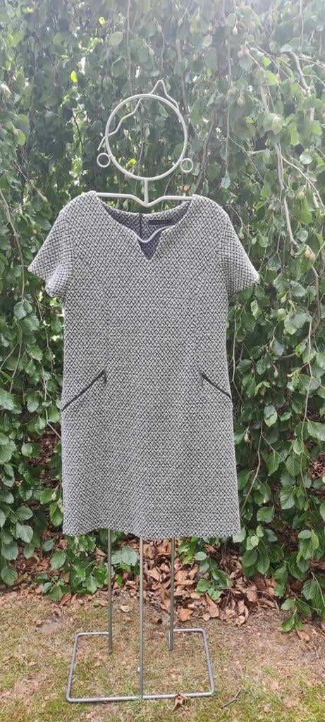 Kleedje LolaLiza M 44, Kleding | Dames, Zwart, Maat 42/44 (L), Ophalen of Verzenden, Knielengte
