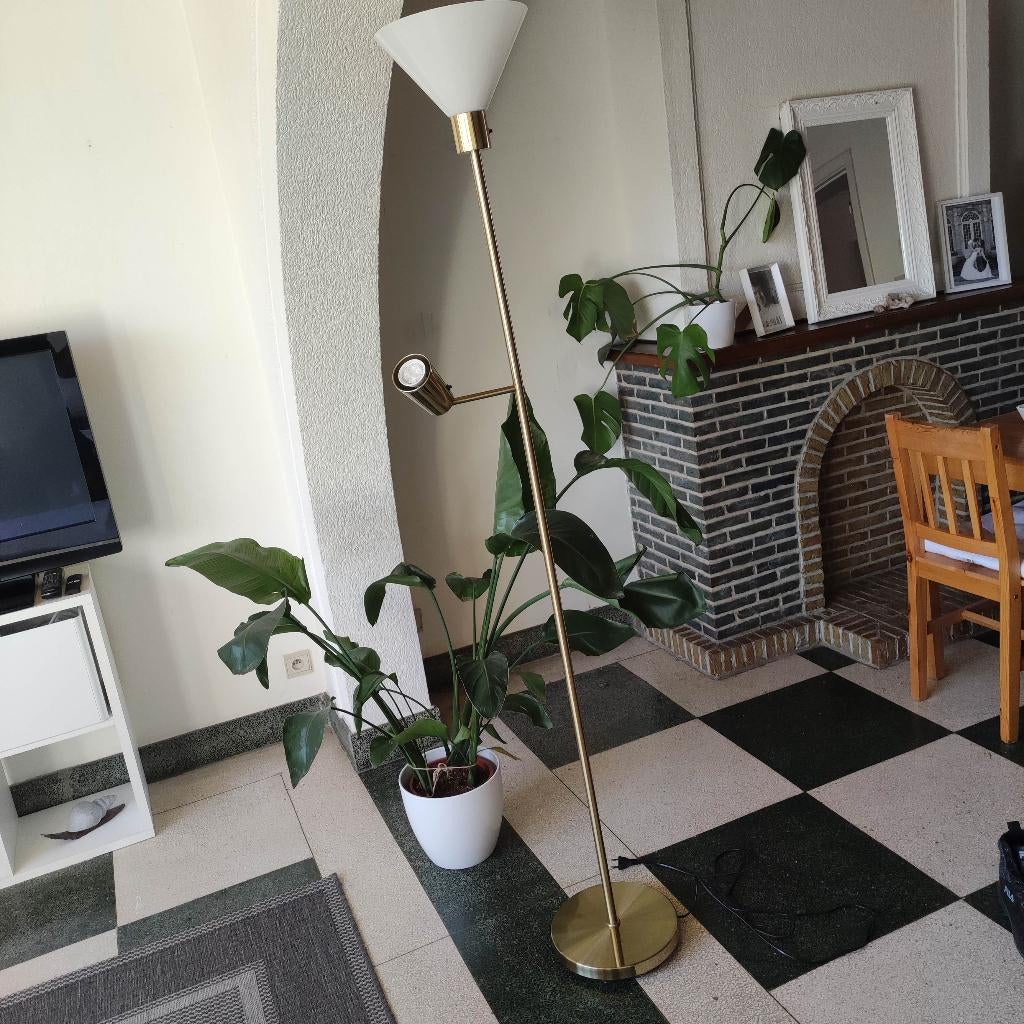 Vloerlamp lamp, perfecte staat en werkend., Huis en Inrichting, Lampen | Vloerlampen, Ophalen, Zo goed als nieuw, Metaal, 150 tot 200 cm